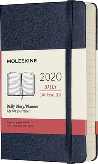 Diář Moleskine 2020 denní tvrdý modrý S
