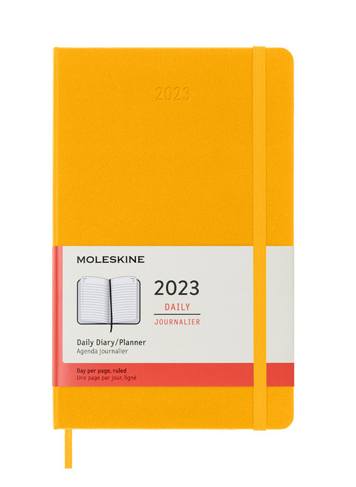 Diář Moleskine 2023 denní tvrdý oranžový L