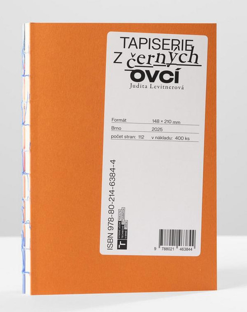 Tapiserie z černých ovcí